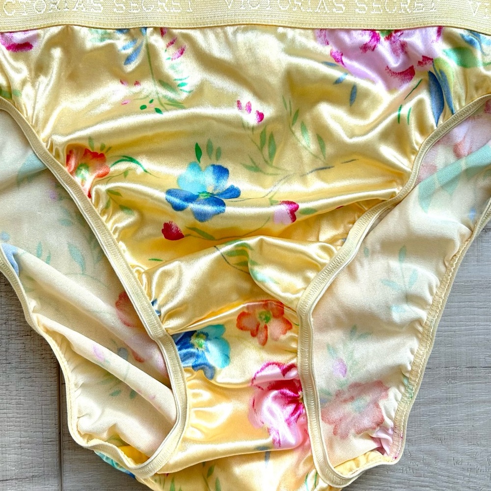 NWT Victoria’s Secret satin panties L - Picture 5 of 5